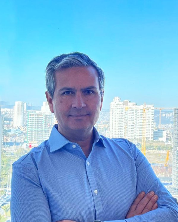 Leonardo Varas